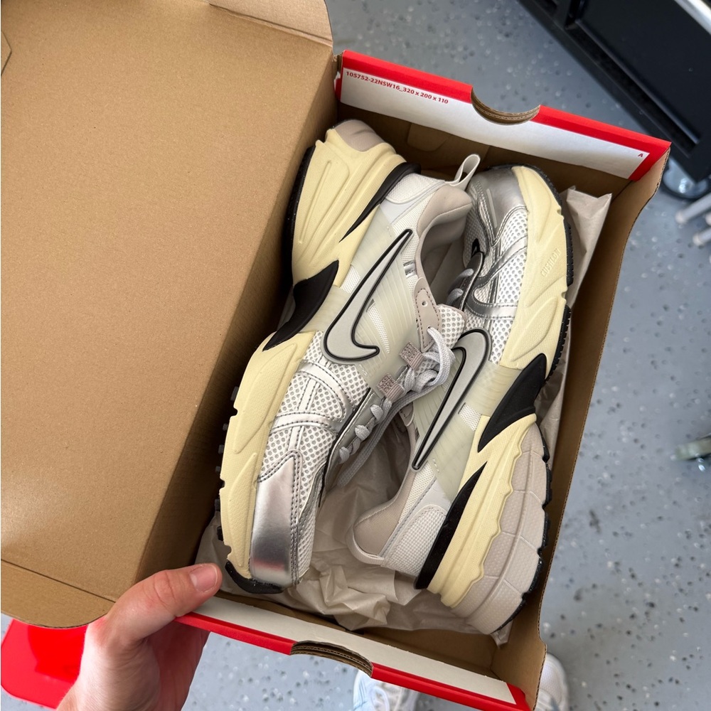 Nike V2k runs